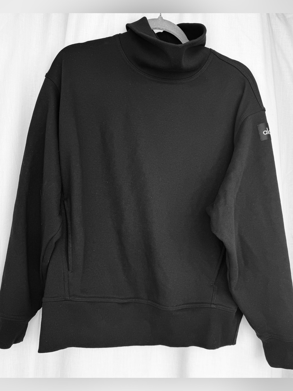 ALO Yoga Hazy Black Sweatshirt Size XS - Picture 8 of 13